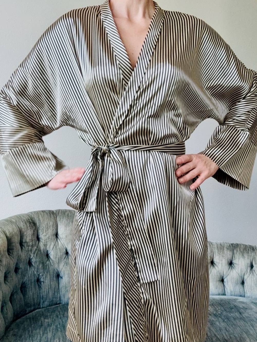 Satin Striped Midi Robe Black Cream OS Preppy Classic American Apparel